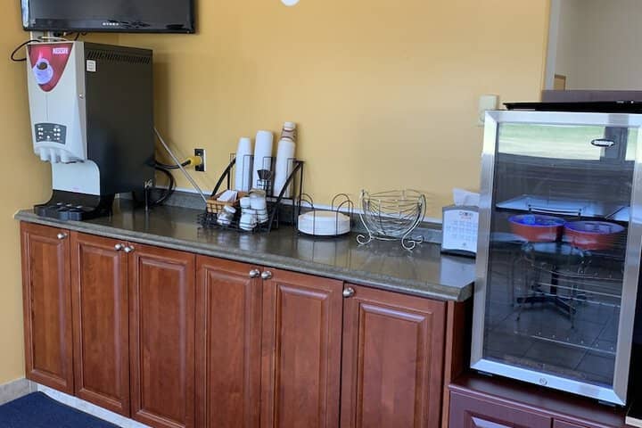 Breakfast/Coffee Service 78 of 144