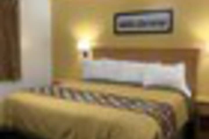 Room 14 of 144